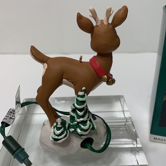 Rudolph The red nosed Reindeer ornament Hallmark 1996 - Picture 4 of 12